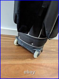 Eagles and Birdies Golf Bag Full Length Dividers Travel Bag Built in Wheels t22